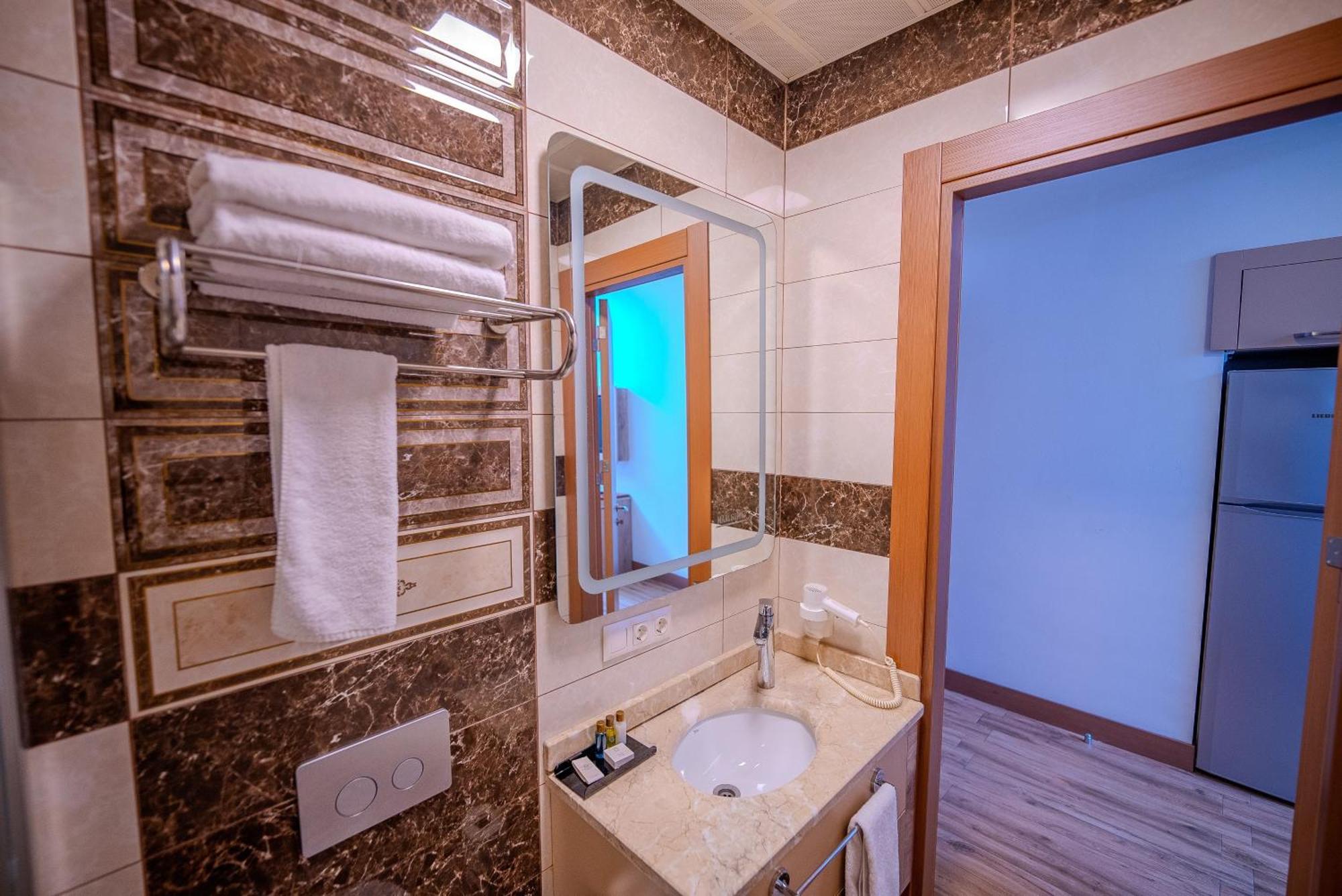 Mari Suites Hotel Стамбул Экстерьер фото